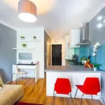 Cozy Studio Next To The Metro And City Center